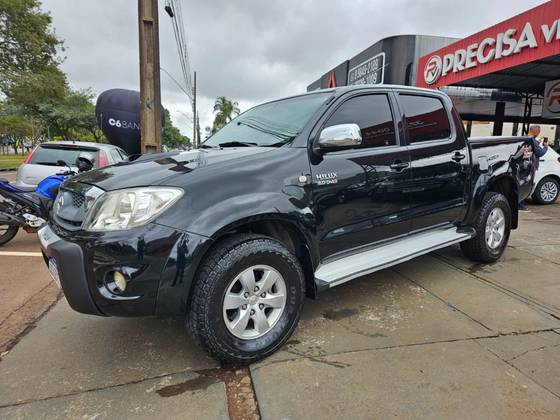 TOYOTA HILUX 3.0 SRV 4X4 CD 16V TURBO INTERCOOLER DIESEL 4P AUTOMÁTICO TOYOTA HILUX 3.0 SRV 4X4 CD 16V TURBO INTERCOOLER DIESEL 4P AUTOMÁTICO